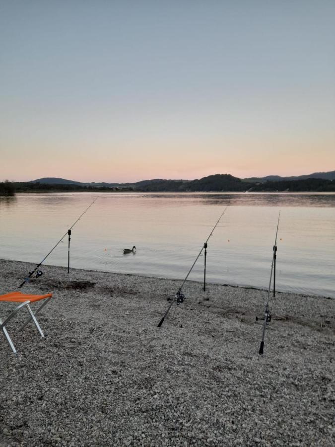 Mobilheim Chalet Bei Georg Seekirchen am Wallersee Luaran gambar